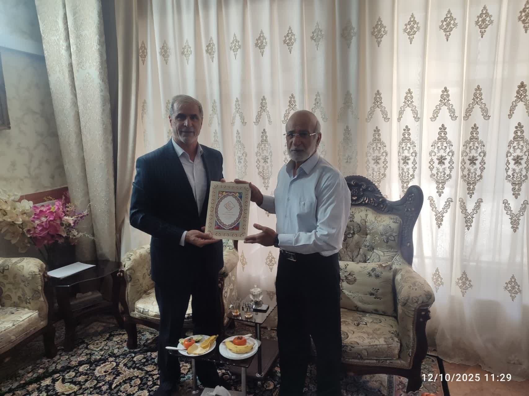 دیدار رئیس گروه معارف جنگ غرب با اساتید و پیشکسوتان غرب کشور