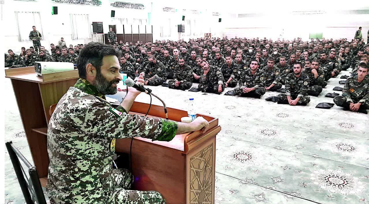 آموزش معارف جنگ جهت کارکنان وظیفه اعزامی..
