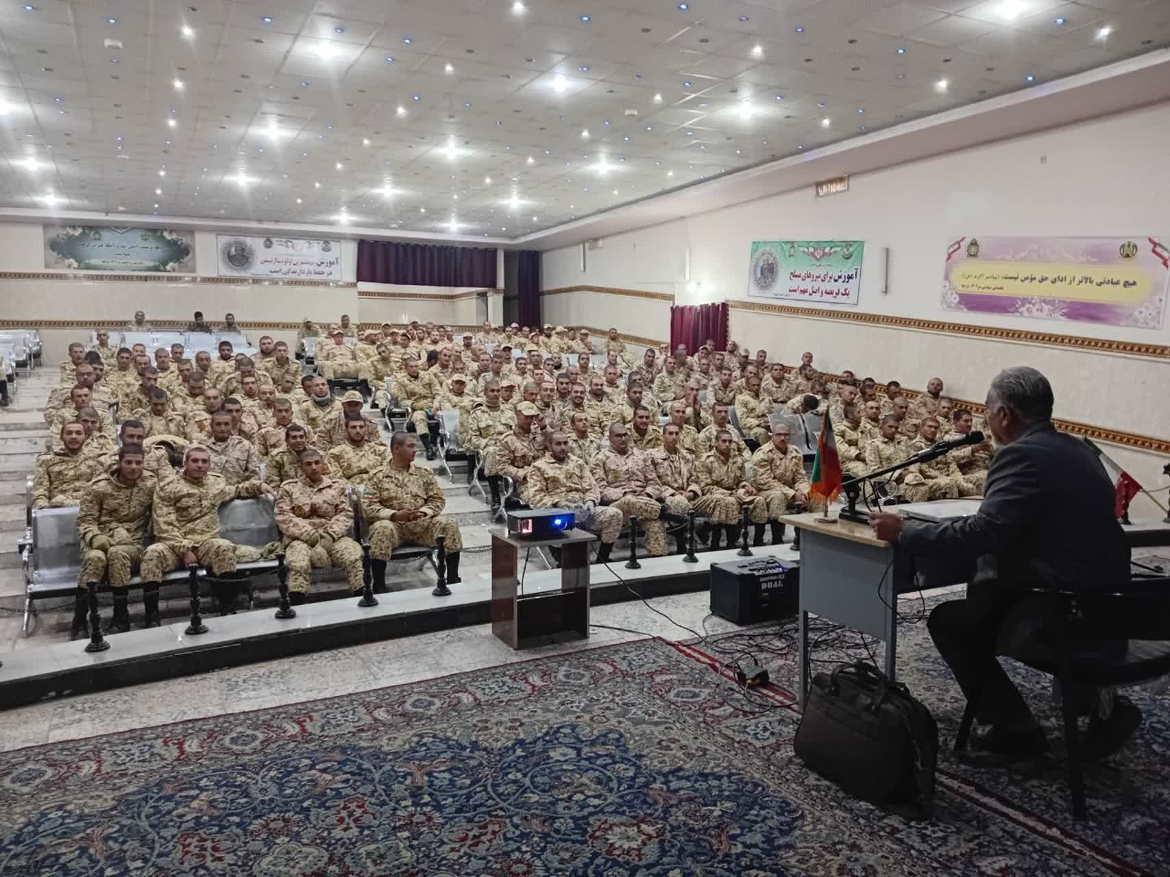 اجرای آموزش معارف جنگ در مرکز آموزش03