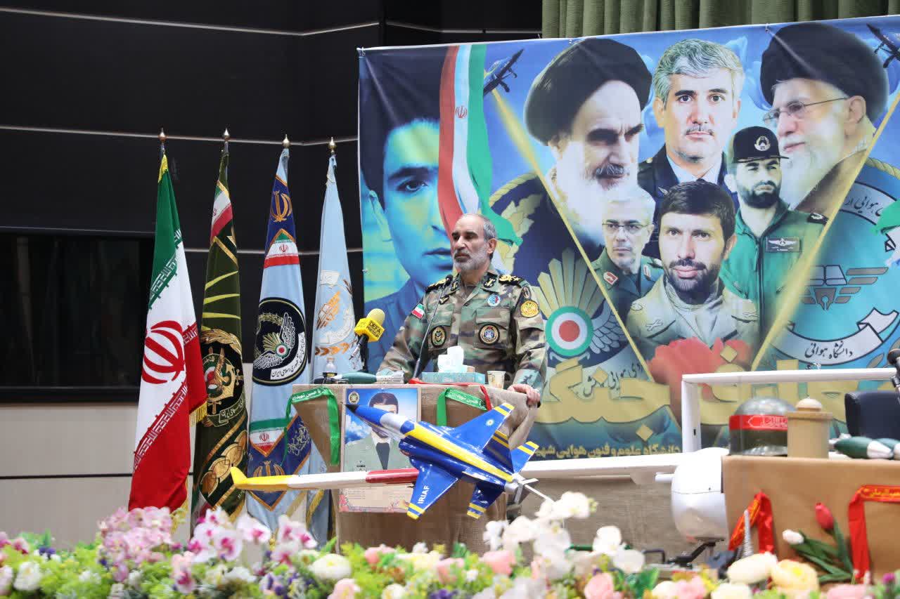 فرمانده نیروی زمینی محوری ارتش..