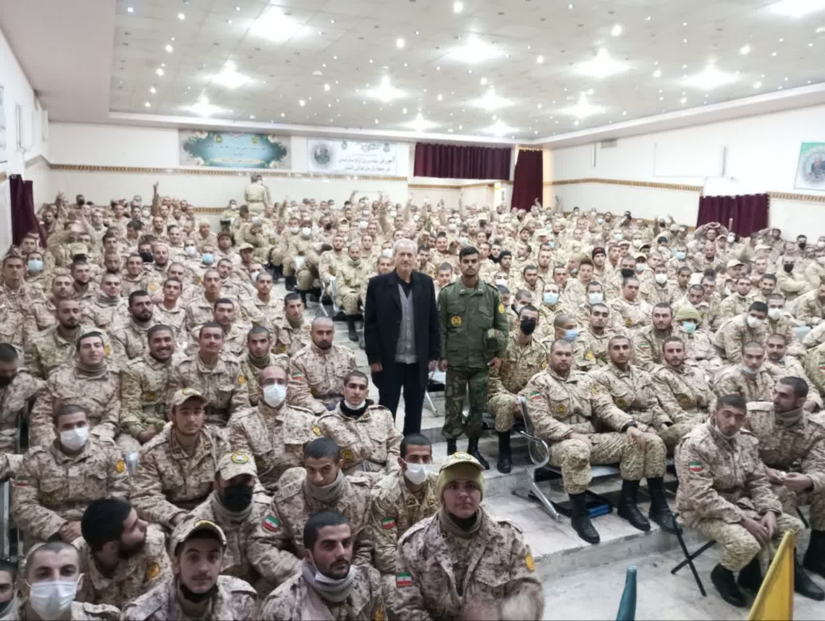 اجرای دوره آموزش معارف جنگ در مرکز آموزش 03 عجب شیر