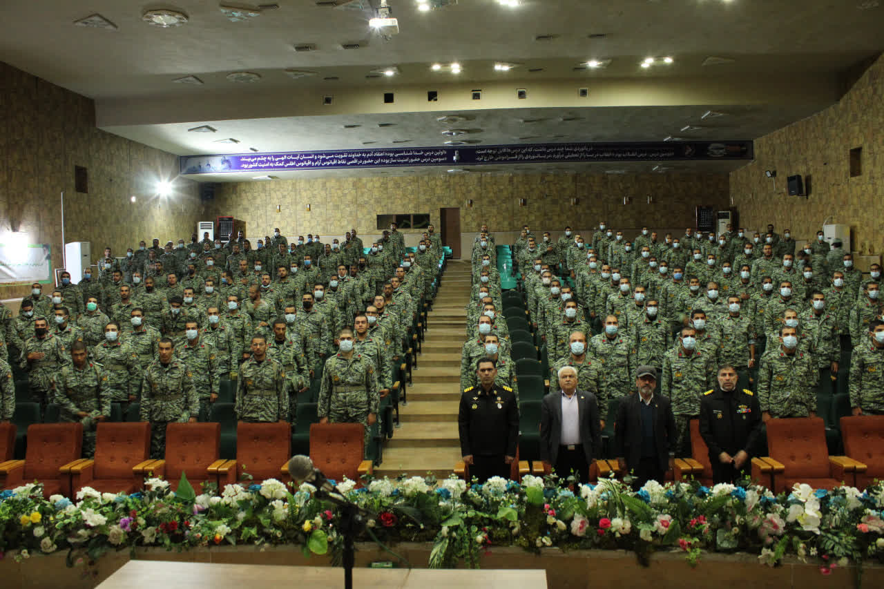 اجرای دوره آموزش معارف جنگ در مرکز آموزش نداجا سیرجان