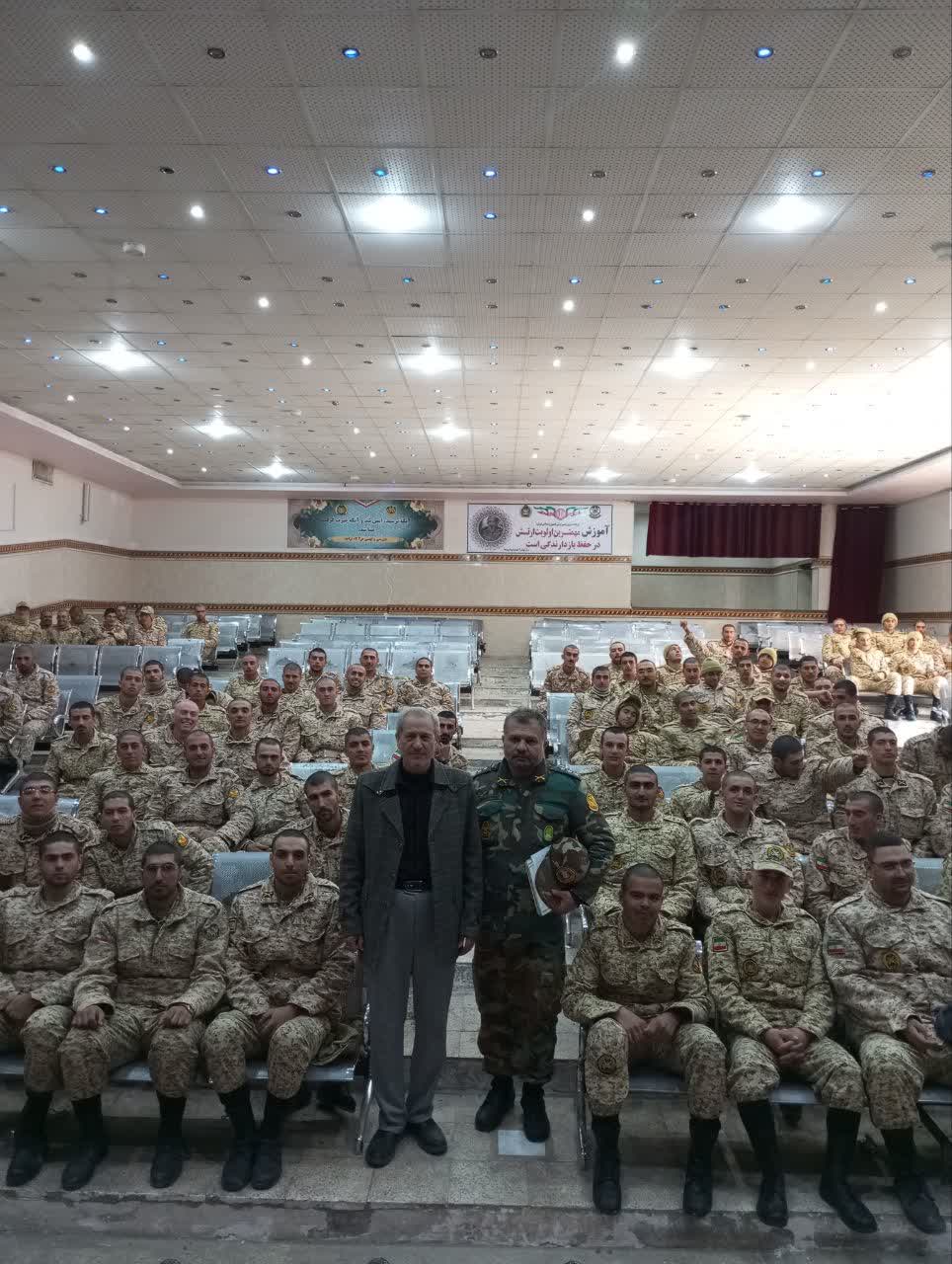 اجرای دوره آموزش معارف جنگ در مرکز آموزش 03 برخورداری نزاجا