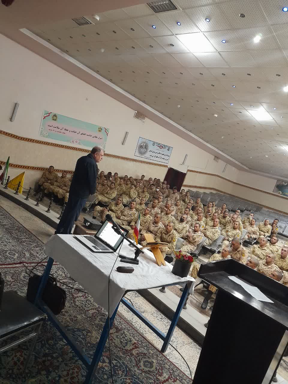 افتتاحیه آموزش معارف جنگ در مرکز آموزش 03 برخورداری نزاجا