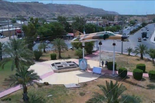 آیین رونمایی از ماکت جنگنده اف۴